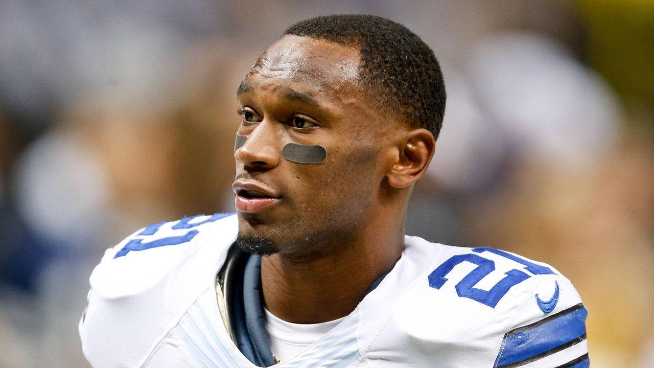 Cowboys RB Randle has drug charge dropped, but faces abuse claim
